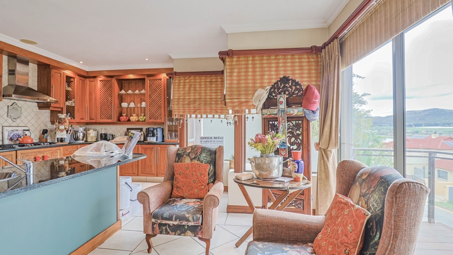 5 Bedroom Property for Sale in Birdwood Estate North West